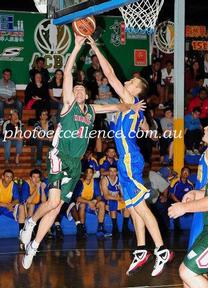Hornets Overcome Wildcats for Ugly Win